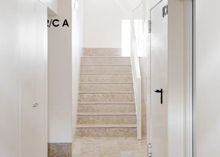 The Retreat, Cozy With Terrace Apartment Lissabon