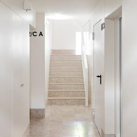 The Retreat, Cozy With Terrace Appartement Lissabon