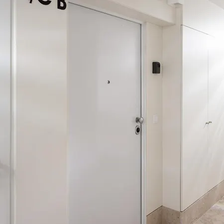 The Retreat, Cozy With Terrace *