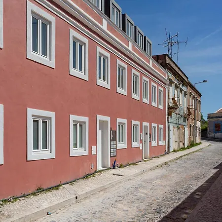 Appartement The Retreat, Cozy With Terrace Lissabon
